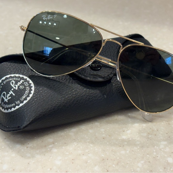 Ray-Ban Gold Frame Sunglasses with Black Lenses - Picture 6 of 6